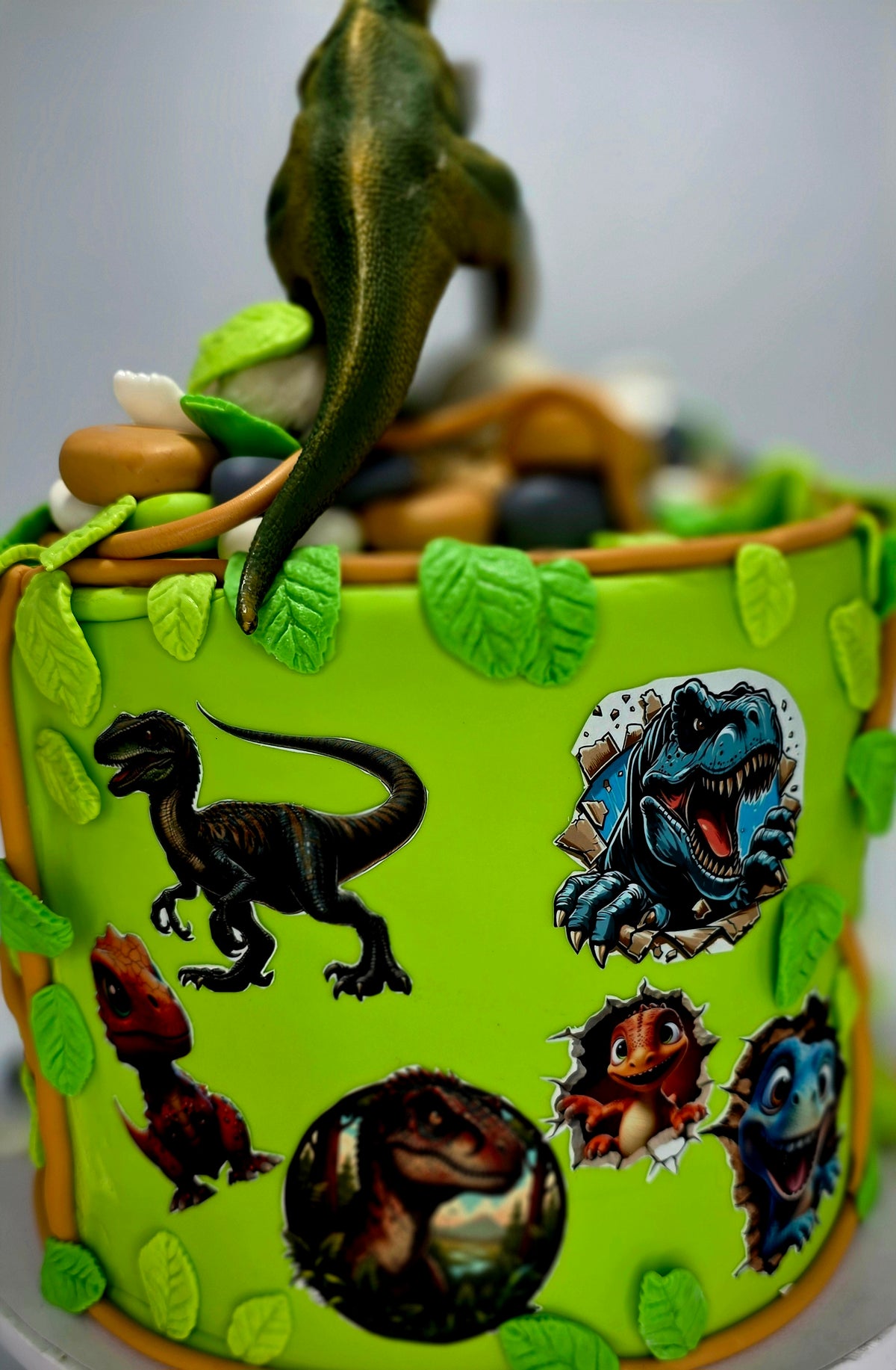 T rex large cake