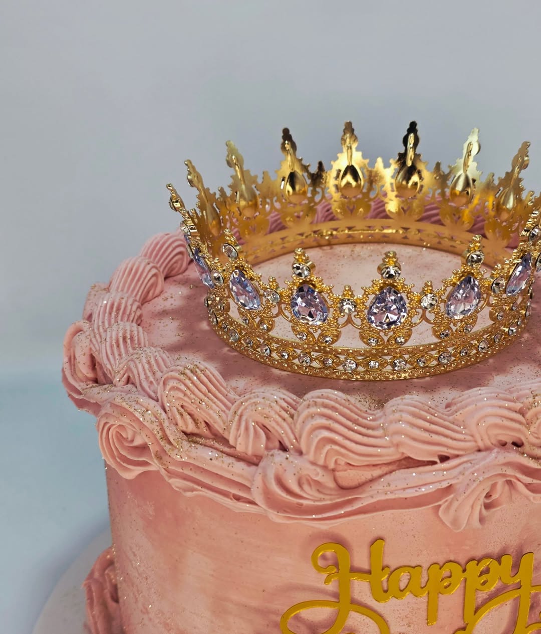 CAKE VS CROWN