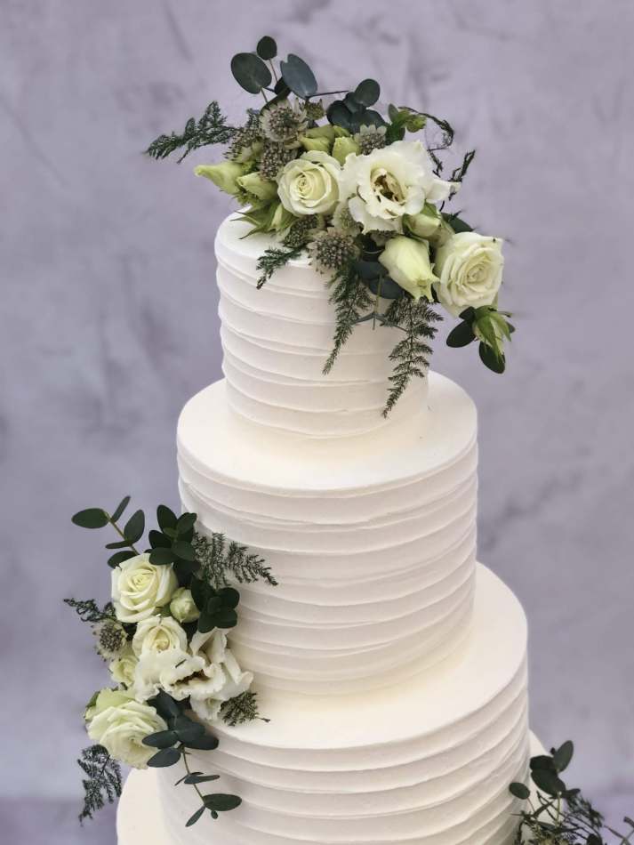 WEDDING CAKE 2