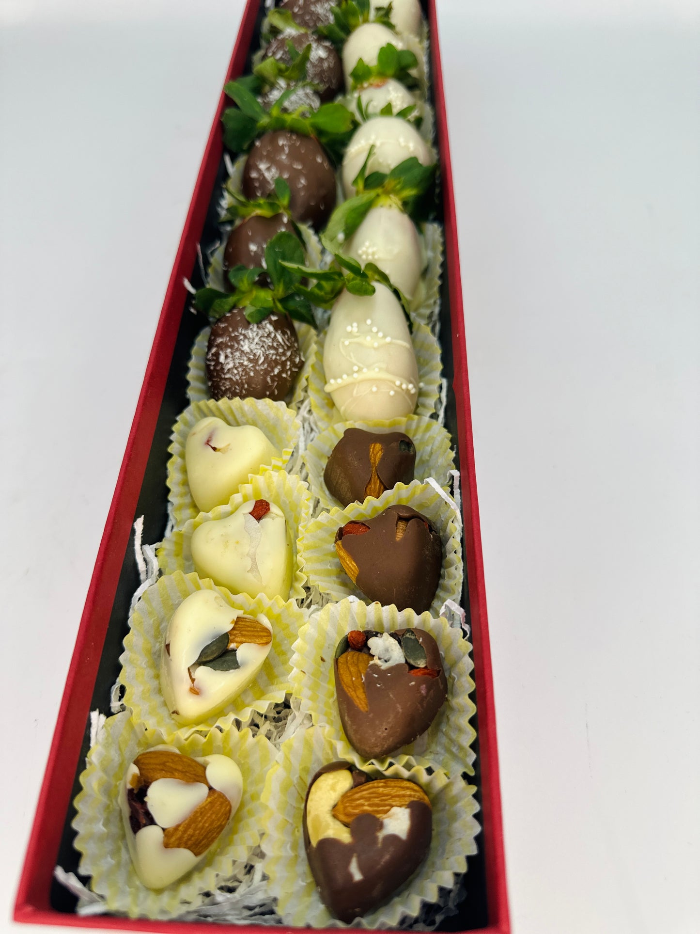 GIFT BOX STRAWBERRY VS CHOCOLATE