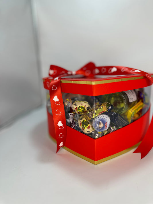 ΚΟΥΤΙ ΣΕ ΣΧΗΜΑ ΚΑΡΔΙΑΣ