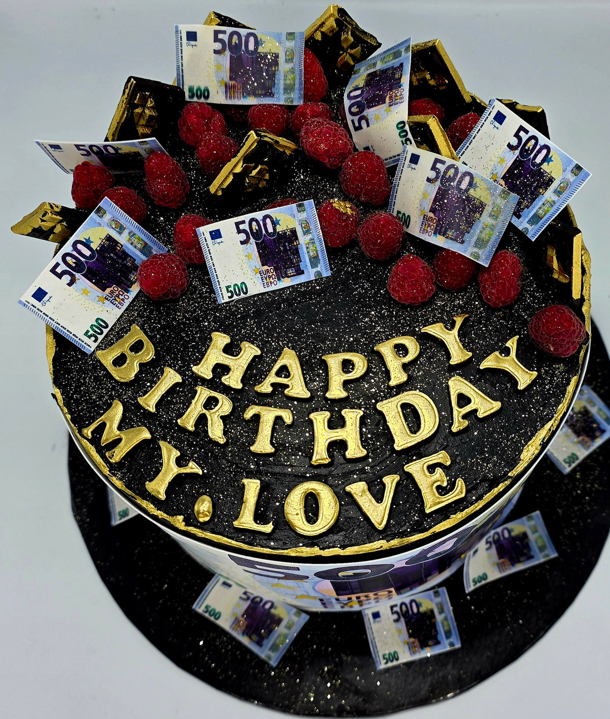 500 EURO CAKE