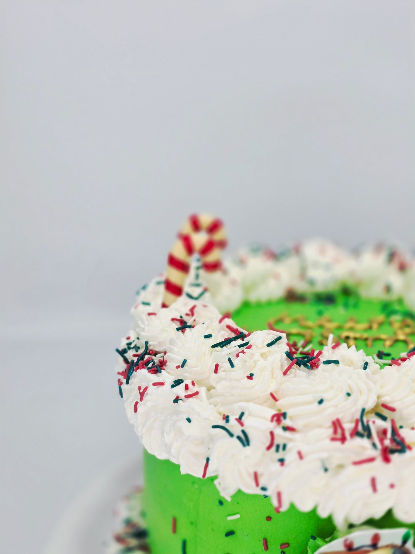 GRINCH DESIGN CAKE