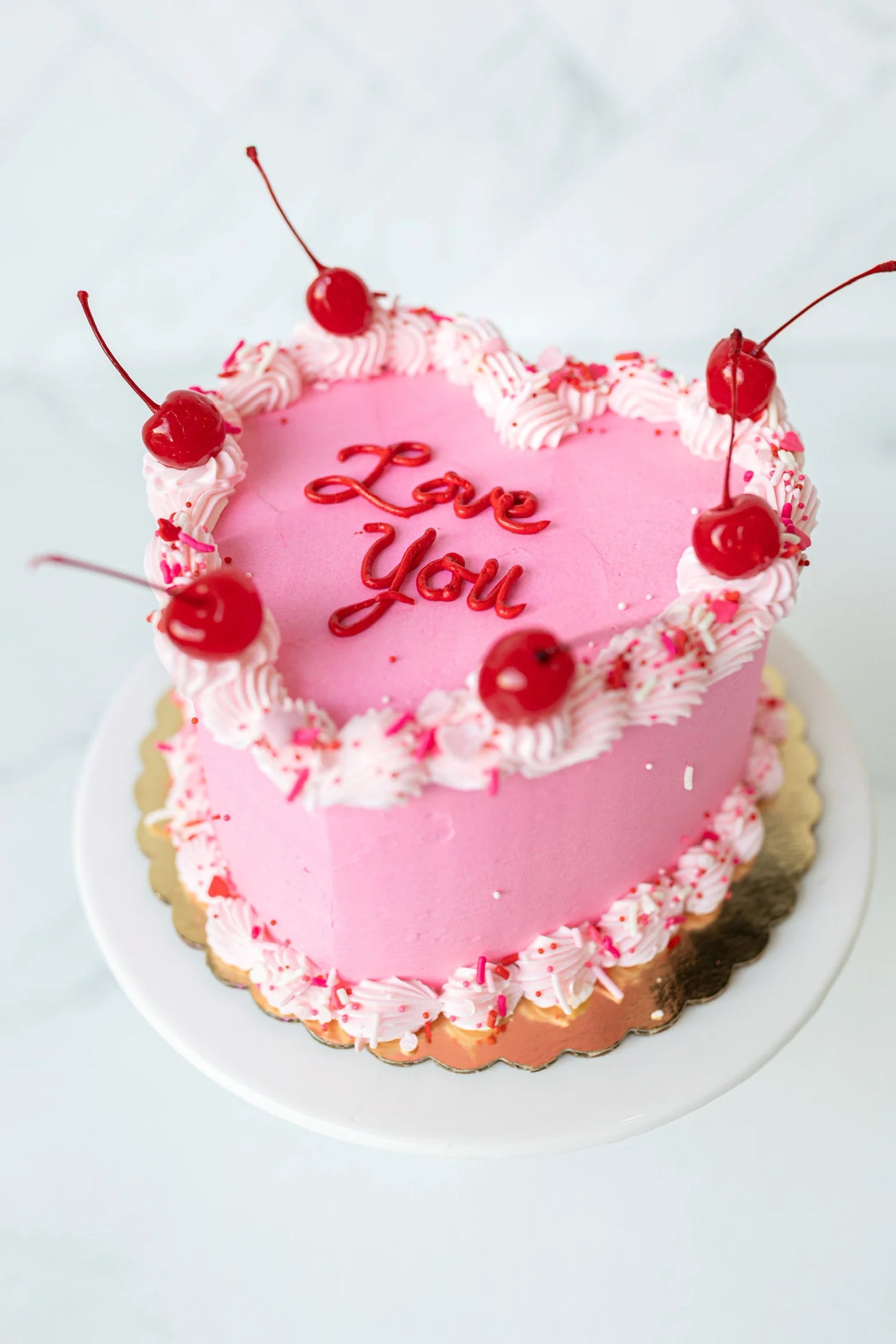 valentine heart cake