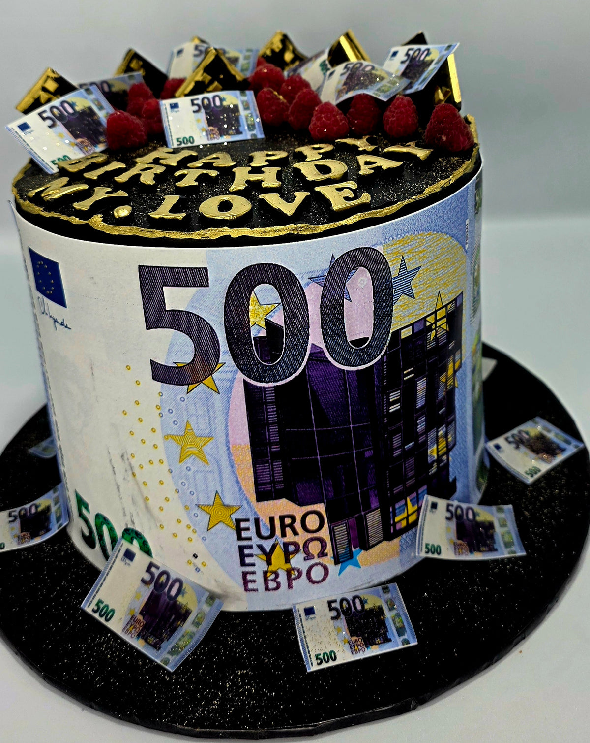 500 EURO CAKE