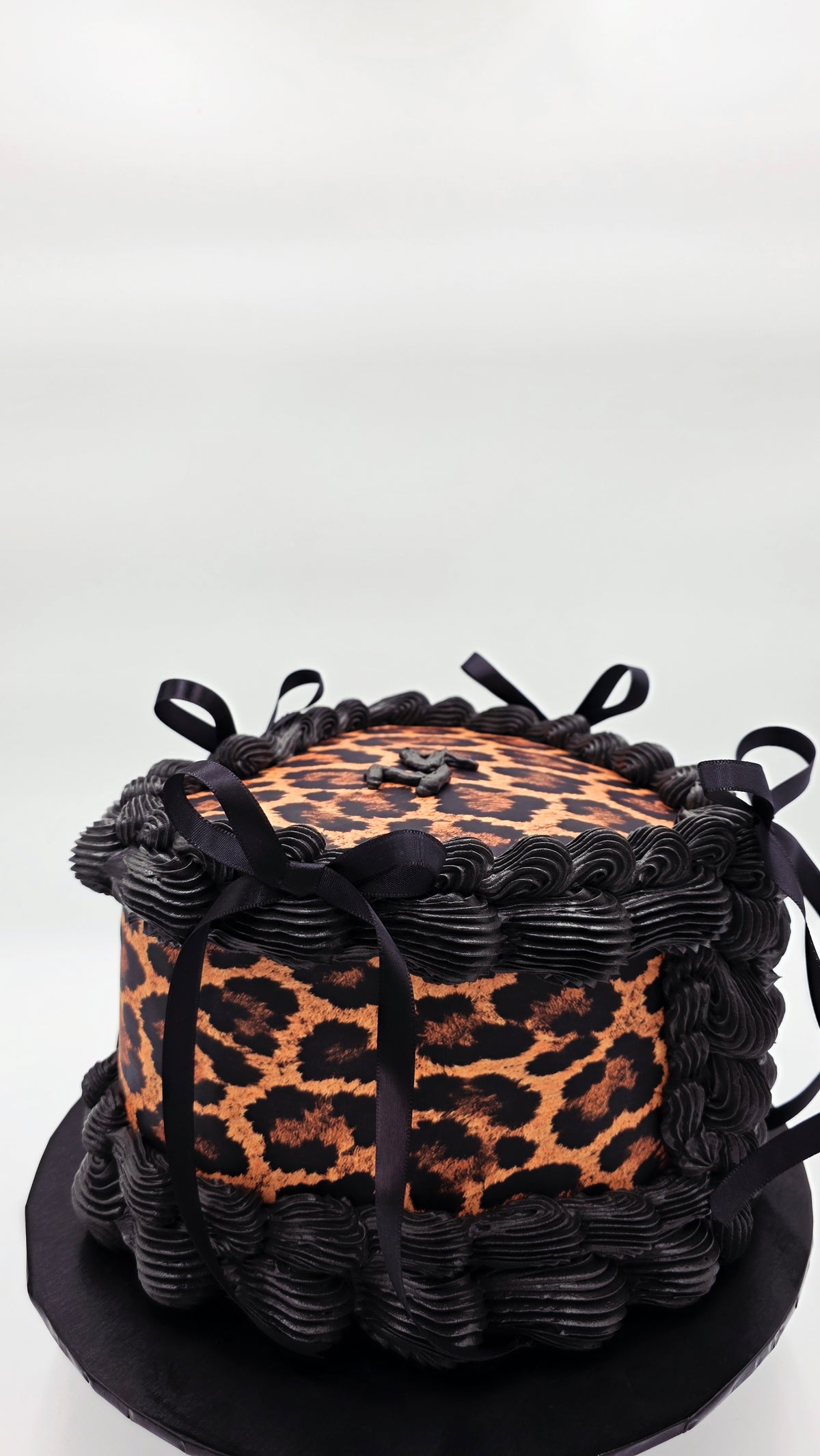 VINTAGE HEART CAKE