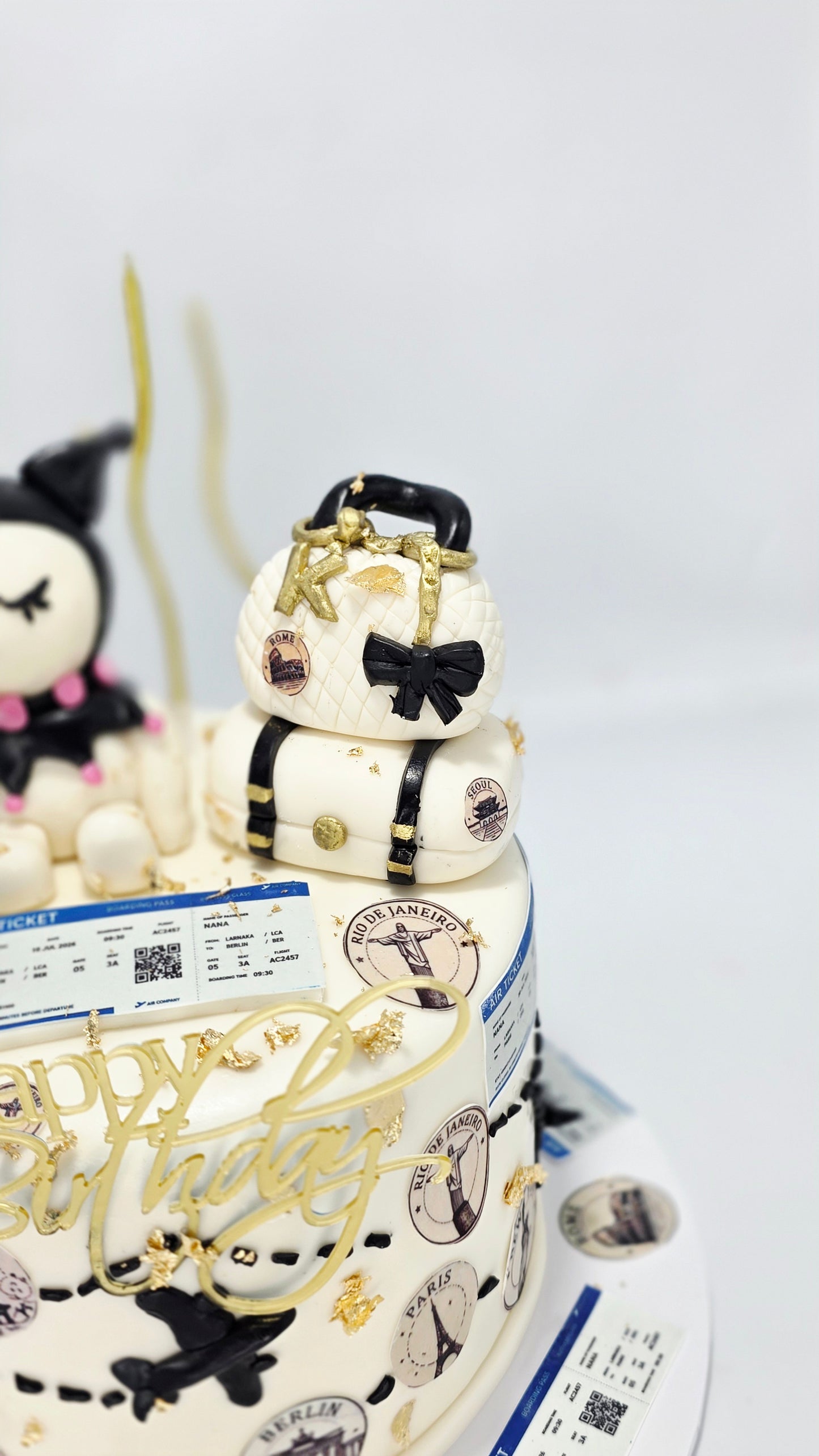 Cake for travelers